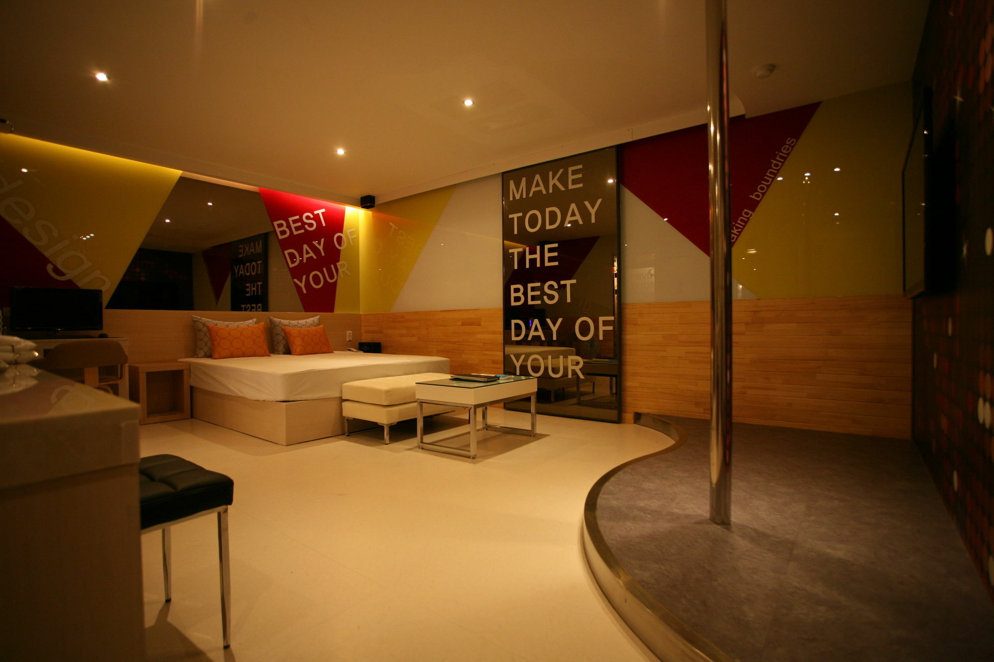 Design Motel T Ilsan Ni Exterior photo